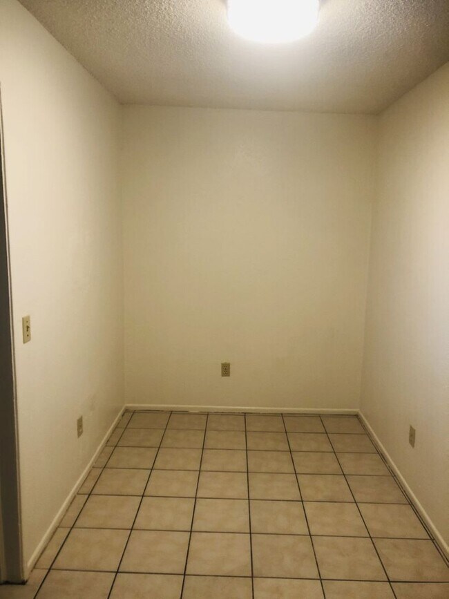 Building Photo - 1550 Montgomery St