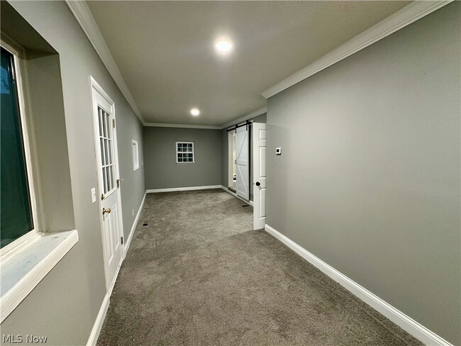 Building Photo - 5636 Hopkins Rd