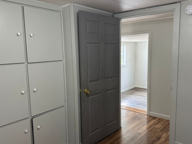 Building Photo - 8415 Braewick Dr