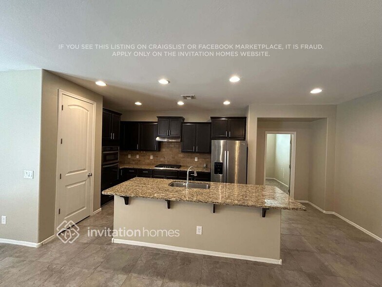 Building Photo - 40881 W Tamara Ln