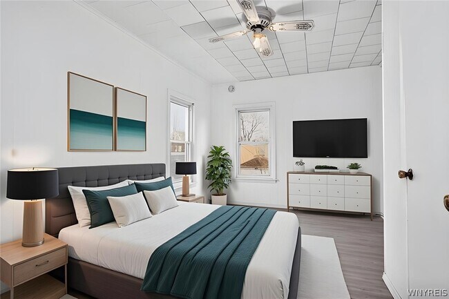 Building Photo - 609 22nd St