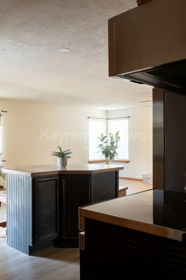 Building Photo - 1845 W 80 S