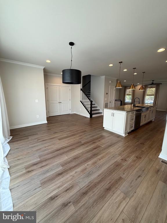 Building Photo - 128 Kinross Ln