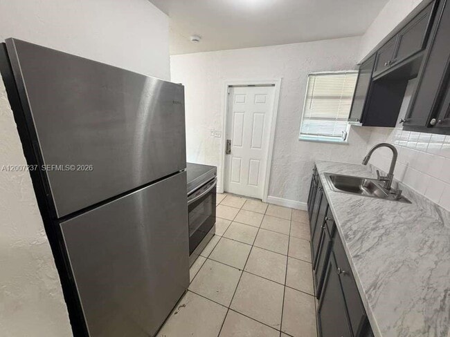 Building Photo - 14225 Jefferson St