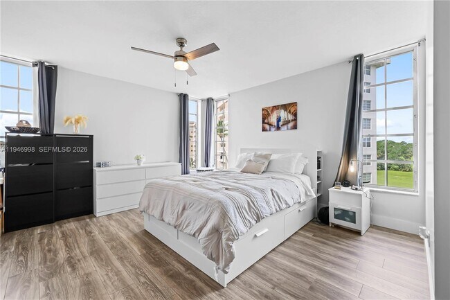 Building Photo - 2661 S Course Dr