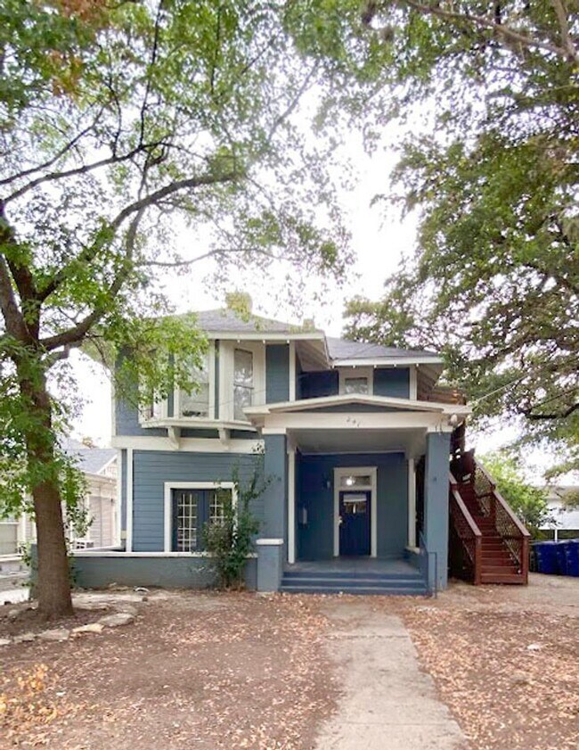 Building Photo - Beautiful 1Bd/1Ba Walking Distance to The Pearl