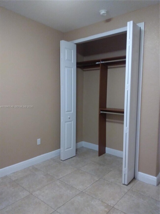 Building Photo - 13978 NW 88th Pl