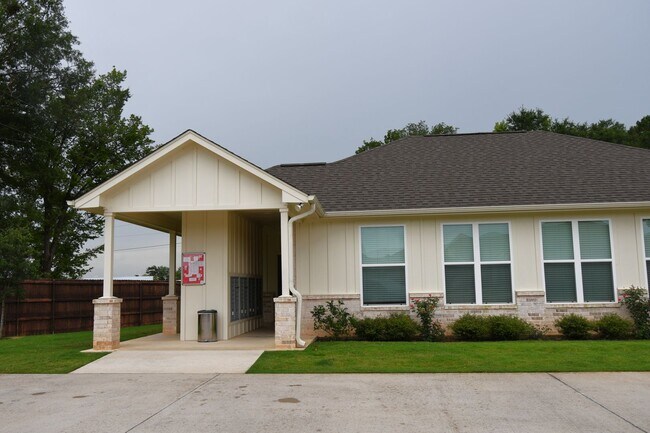 Building Photo - 6067 Hamilton Mdws Wy
