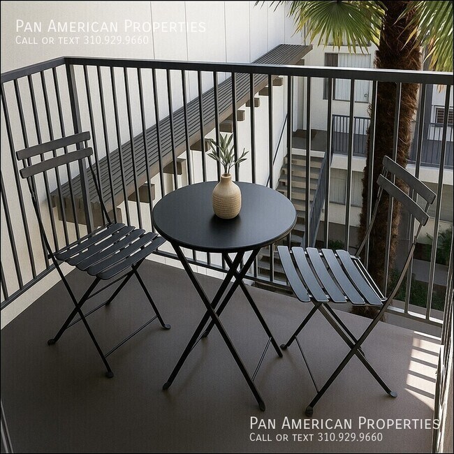 Building Photo - 812 N. Azusa-#14