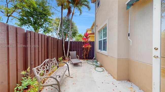 Building Photo - 12281 SW 121st Terrace