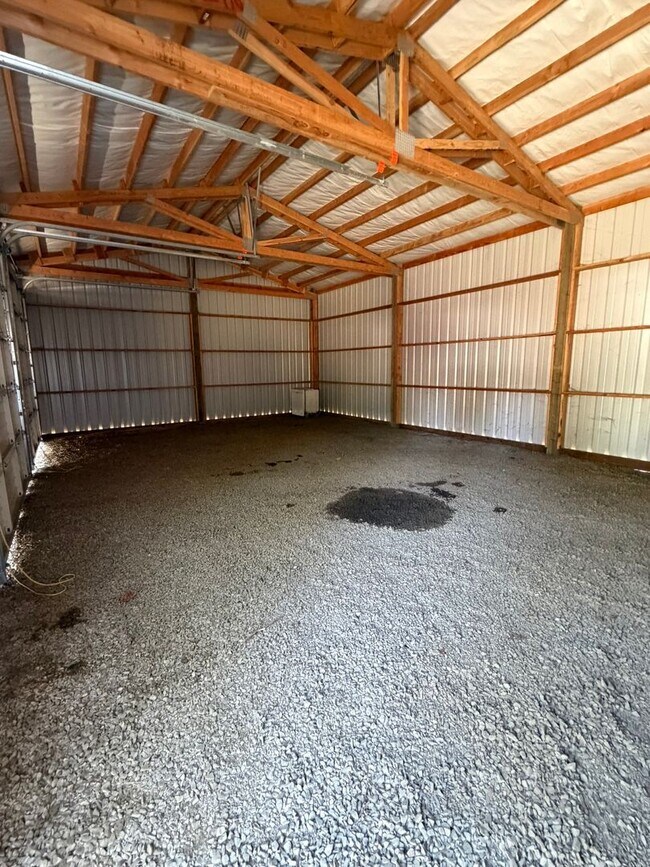 Building Photo - 27840 7 Mile Ln