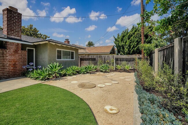 Building Photo - 2850 Tabago Pl