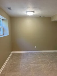 Building Photo - 116 Oakland Ave