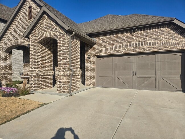 Building Photo - COMING SOON!!! Beautiful 4 bedroom home located in the prestigious Morningstar community in Aledo!
