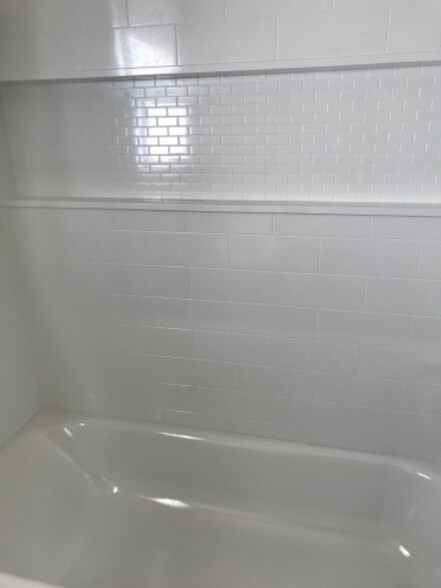 Building Photo - 214 Westmoreland Ct