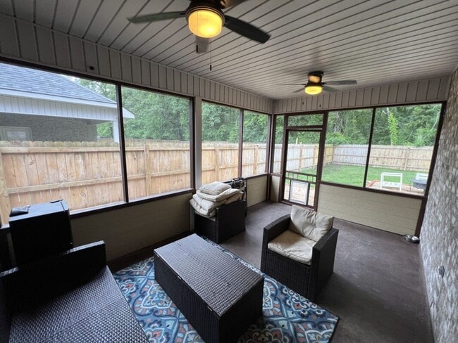 Building Photo - Spacious 5 Bedroom Home in Lake Haven – Zachary, LA