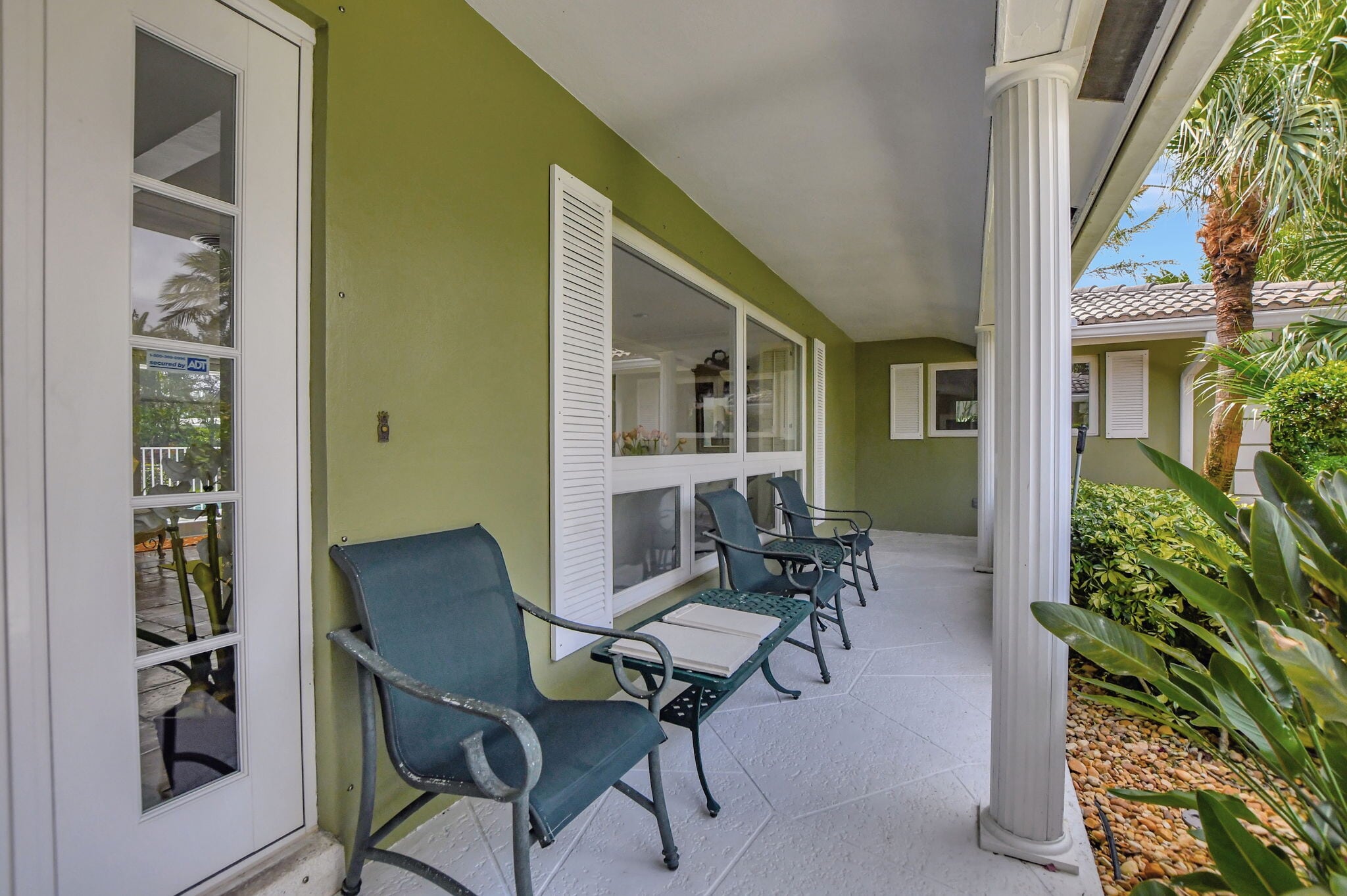 Front home entrance with overhang - 1350 Spanish River Rd