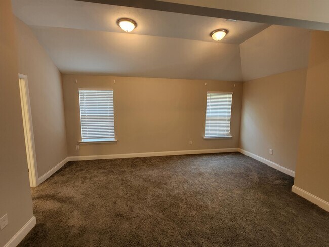 Building Photo - 3075 Margot Ln