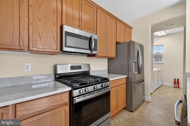 Building Photo - 13210 Rabbit Chase Rd