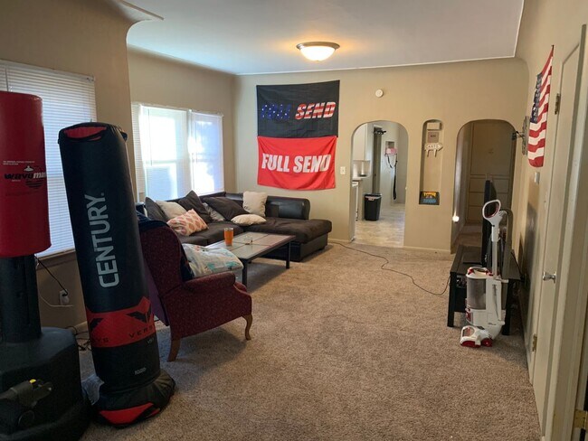 Building Photo - 1821 7th Ave