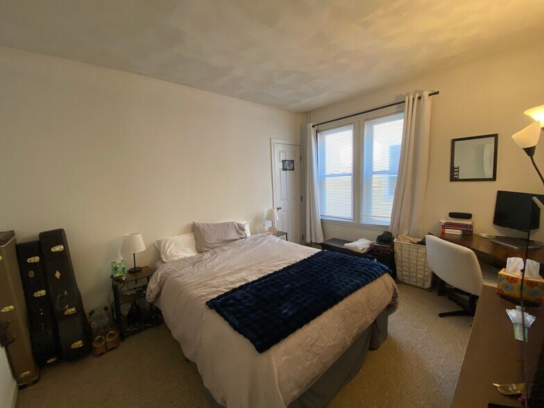 Building Photo - 58 Mansfield St