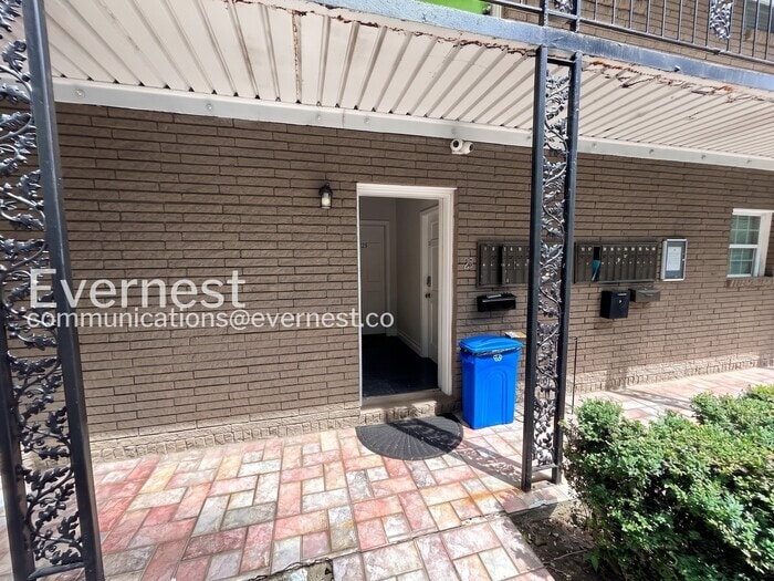 Building Photo - 45 Sheridan Dr NE