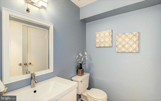 Building Photo - 7587 Chrisland Cove