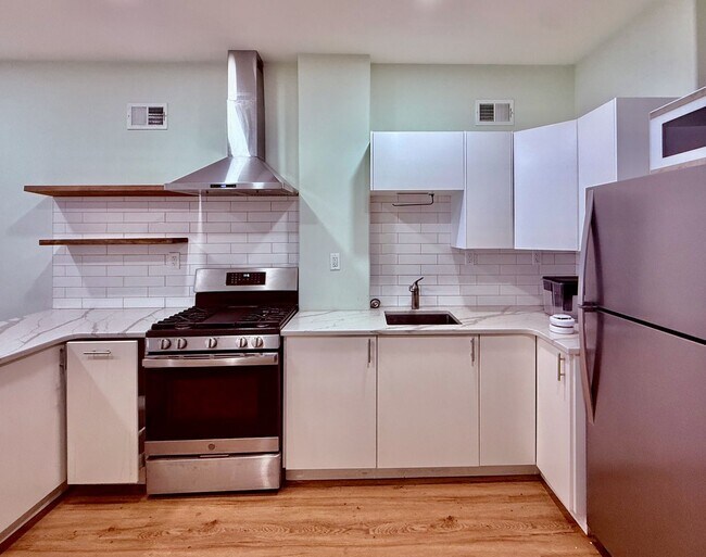 Building Photo - 1226 Snyder Ave