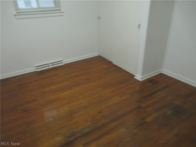 Building Photo - 1811 E 298th St