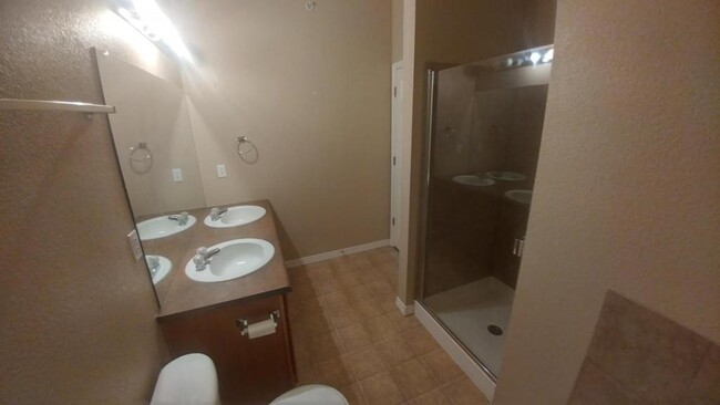 Building Photo - 9463 Ashbury Cir #203