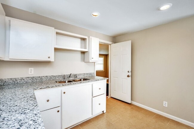 Building Photo - Charming 3-Bedroom Home in Bessemer – Act Fast!