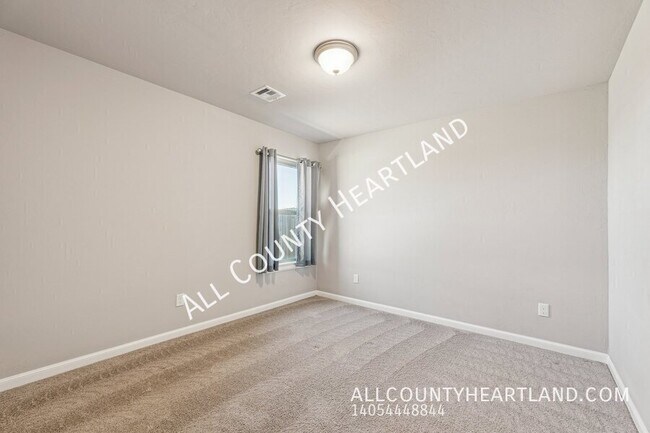 Building Photo - 4104 NW 151st St