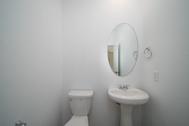 Building Photo - 18422 Running Shadow Ct