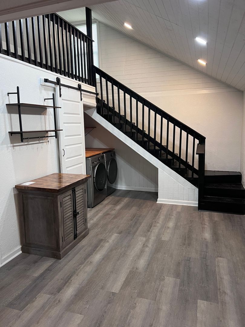 Building Photo - 4305 10th Ave