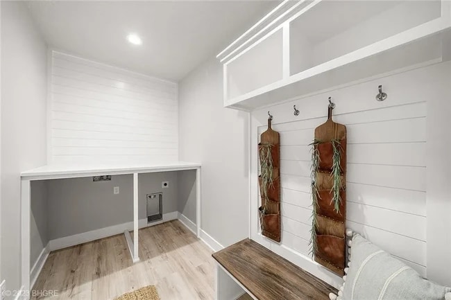 Building Photo - 1102 28th St