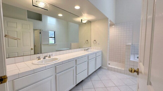 Building Photo - Spacious 4-Story Townhouse with Panoramic ...
