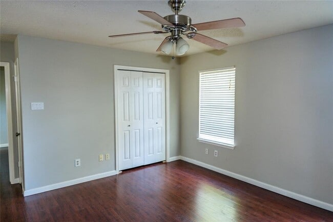 Building Photo - 6311 Laurel Bush Ln