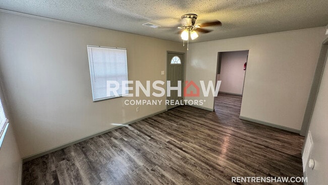 Building Photo - 1872 Parnassus St