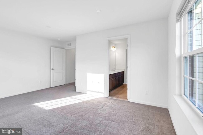 Building Photo - 40560 Aldie Springs Dr