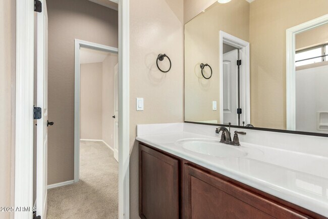 Building Photo - 3540 E Mesquite St