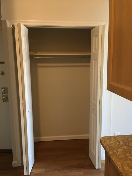 Building Photo - 810 St Paul St