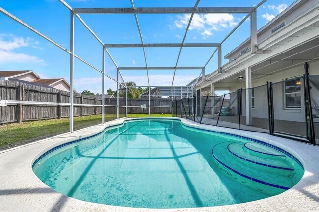 Building Photo - 8607 Knottingham Dr