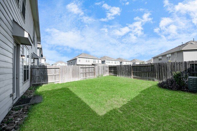 Building Photo - 1635 Ryon Falls Dr