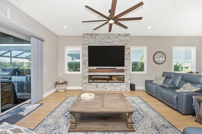 Building Photo - 18805 Valleta Ave