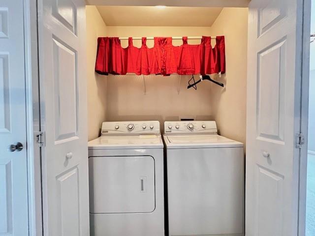 Building Photo - 1369 Thornborough Dr