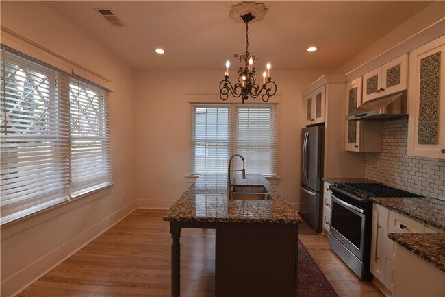 Building Photo - 375 Atwood St SW