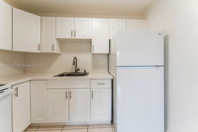 Building Photo - 11005 SW 1st St