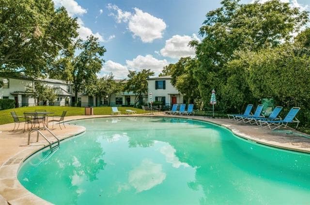 Building Photo - 5030 Lahoma St