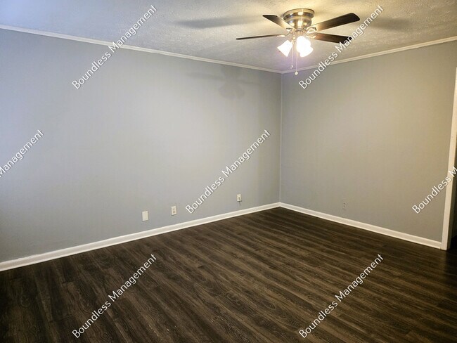 Building Photo - Essex House Apartments
