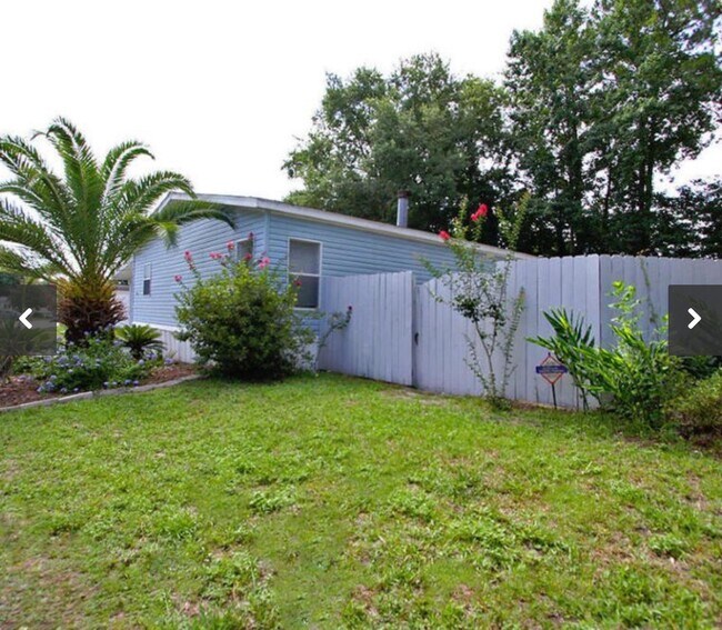 Building Photo - 7610 Plumwood Dr